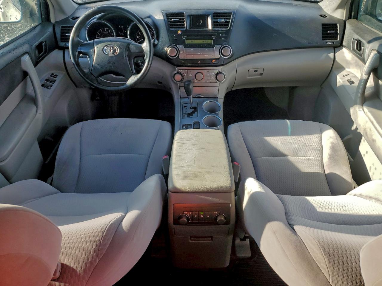 2008 TOYOTA HIGHLANDER photo 8