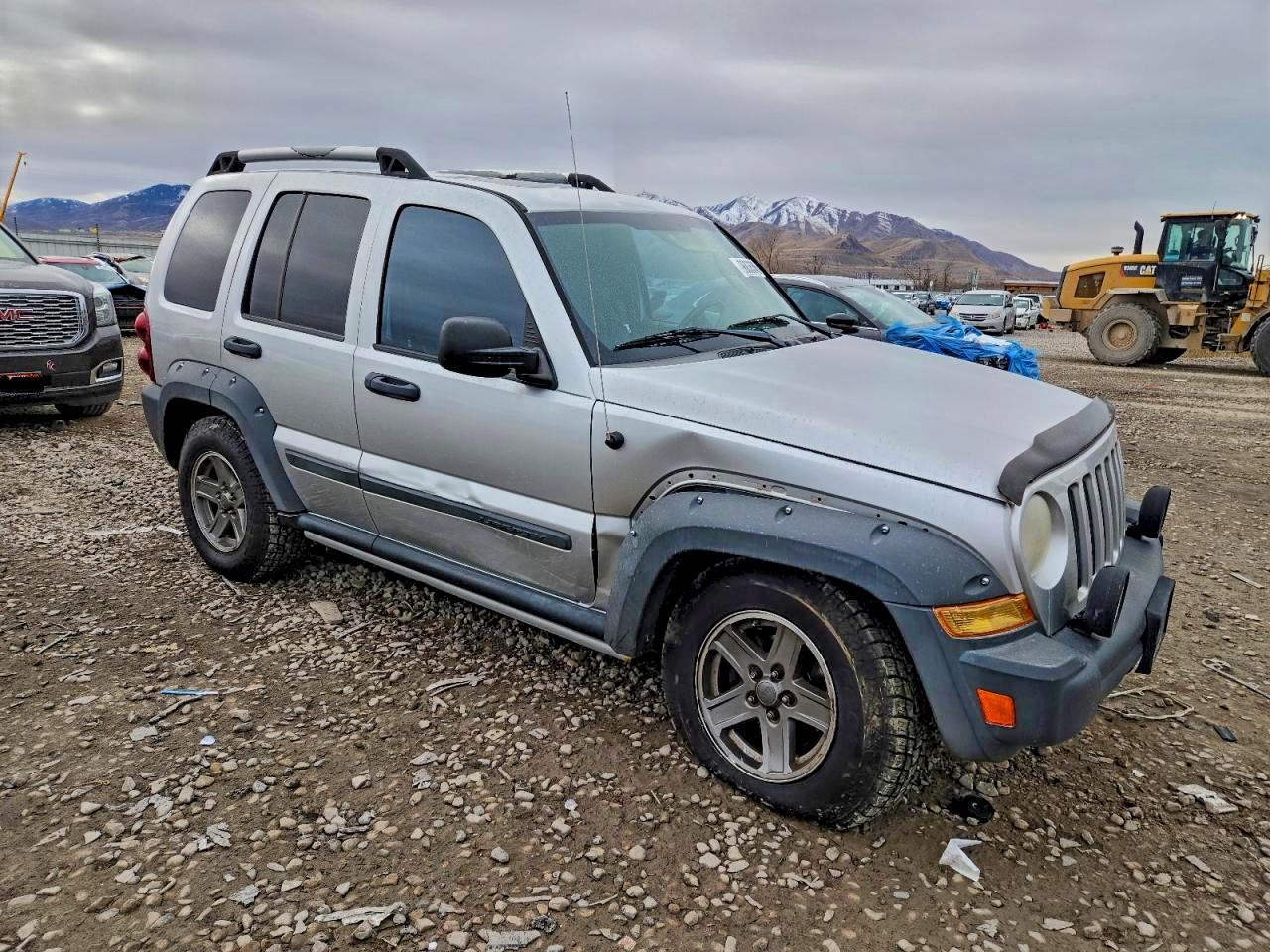 2005 JEEP LIBERTY RENEGADE photo 4