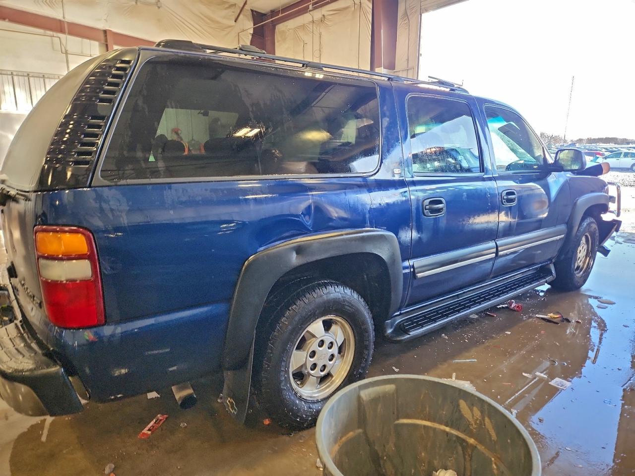 2001 CHEVROLET SUBURBAN K1500 photo 3
