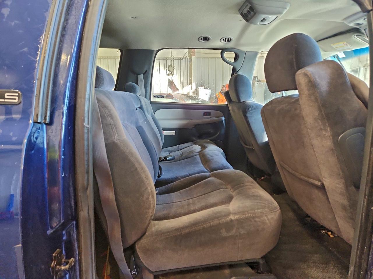2001 CHEVROLET SUBURBAN K1500 photo 10
