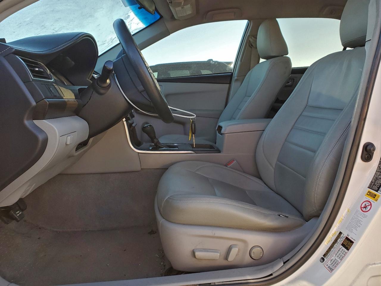 2016 TOYOTA CAMRY LE photo 7