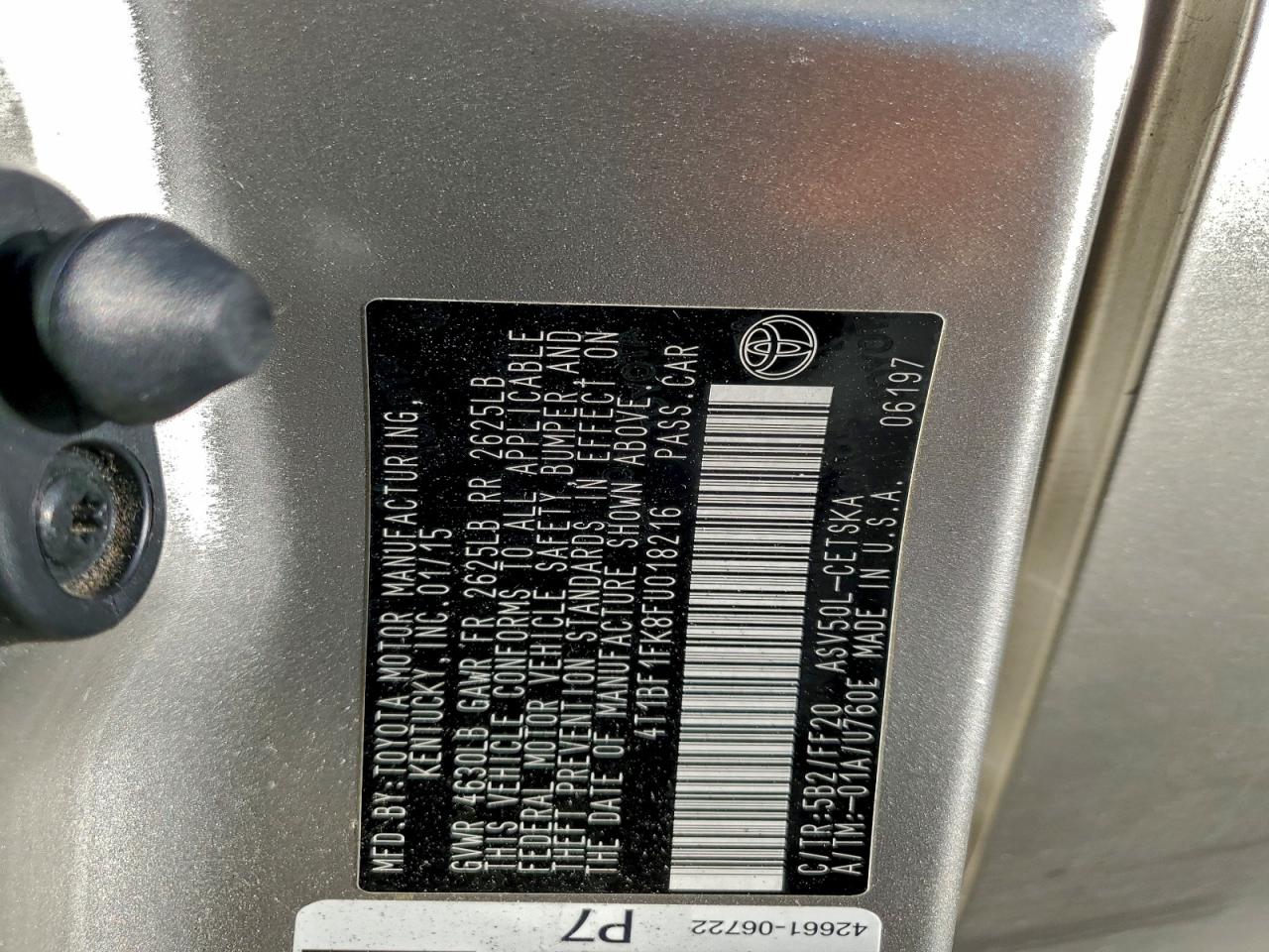 2015 TOYOTA CAMRY LE photo 12