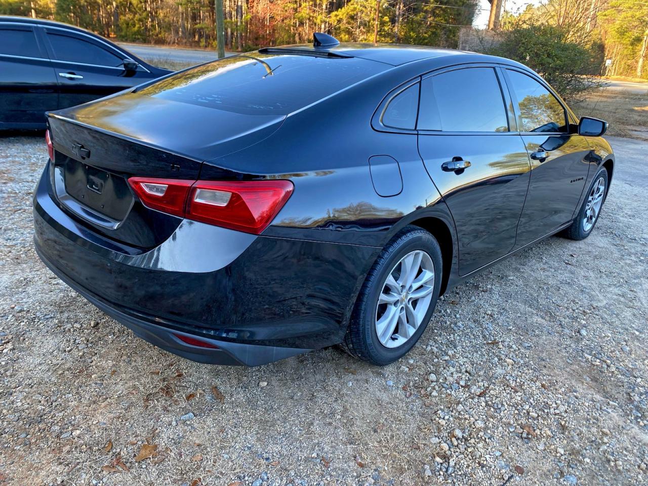 2016 CHEVROLET MALIBU LT photo 4