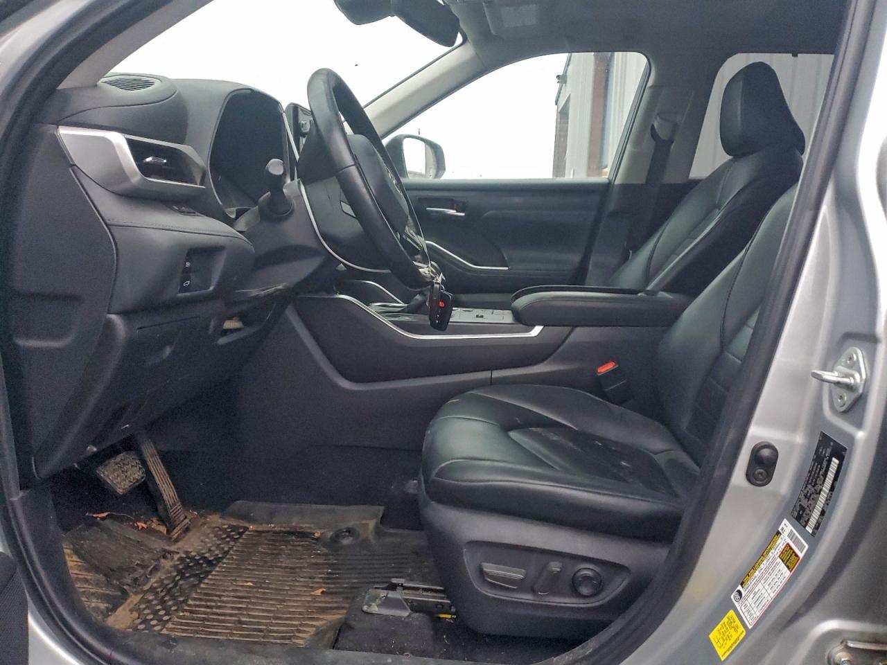 2021 TOYOTA HIGHLANDER HYBRID XLE photo 7