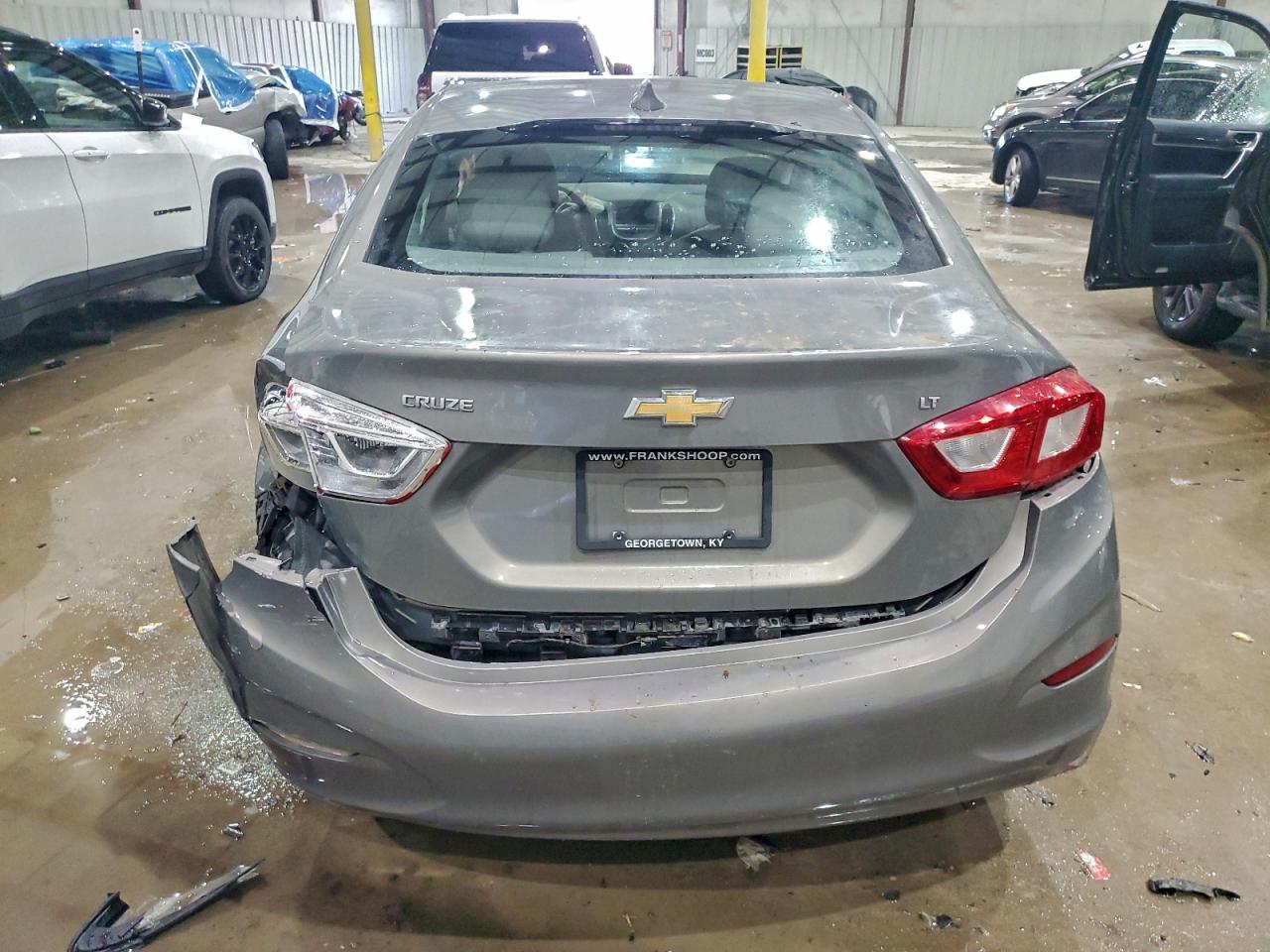 2017 CHEVROLET CRUZE LT photo 6