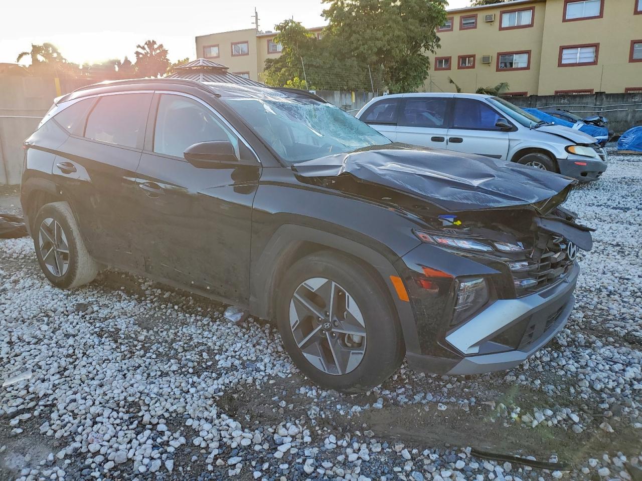 2025 HYUNDAI TUCSON SEL photo 4