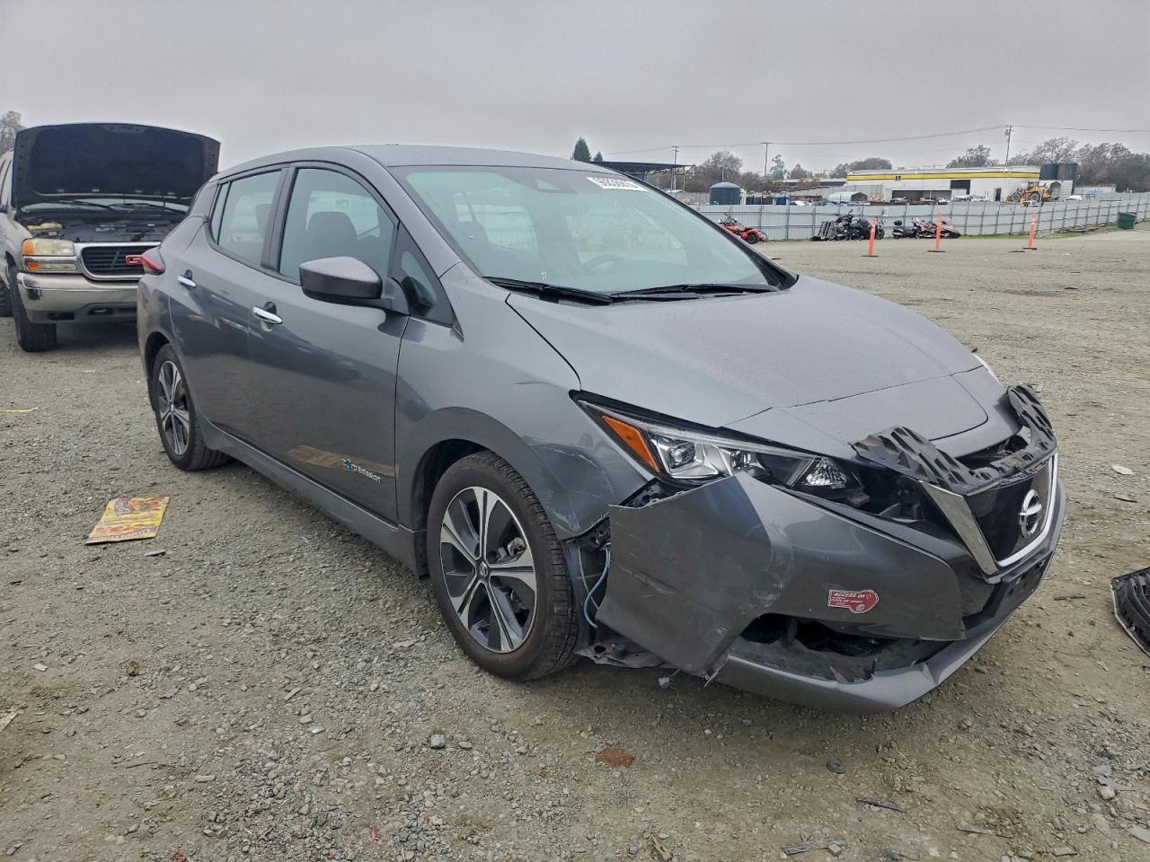 2019 NISSAN LEAF S photo 4
