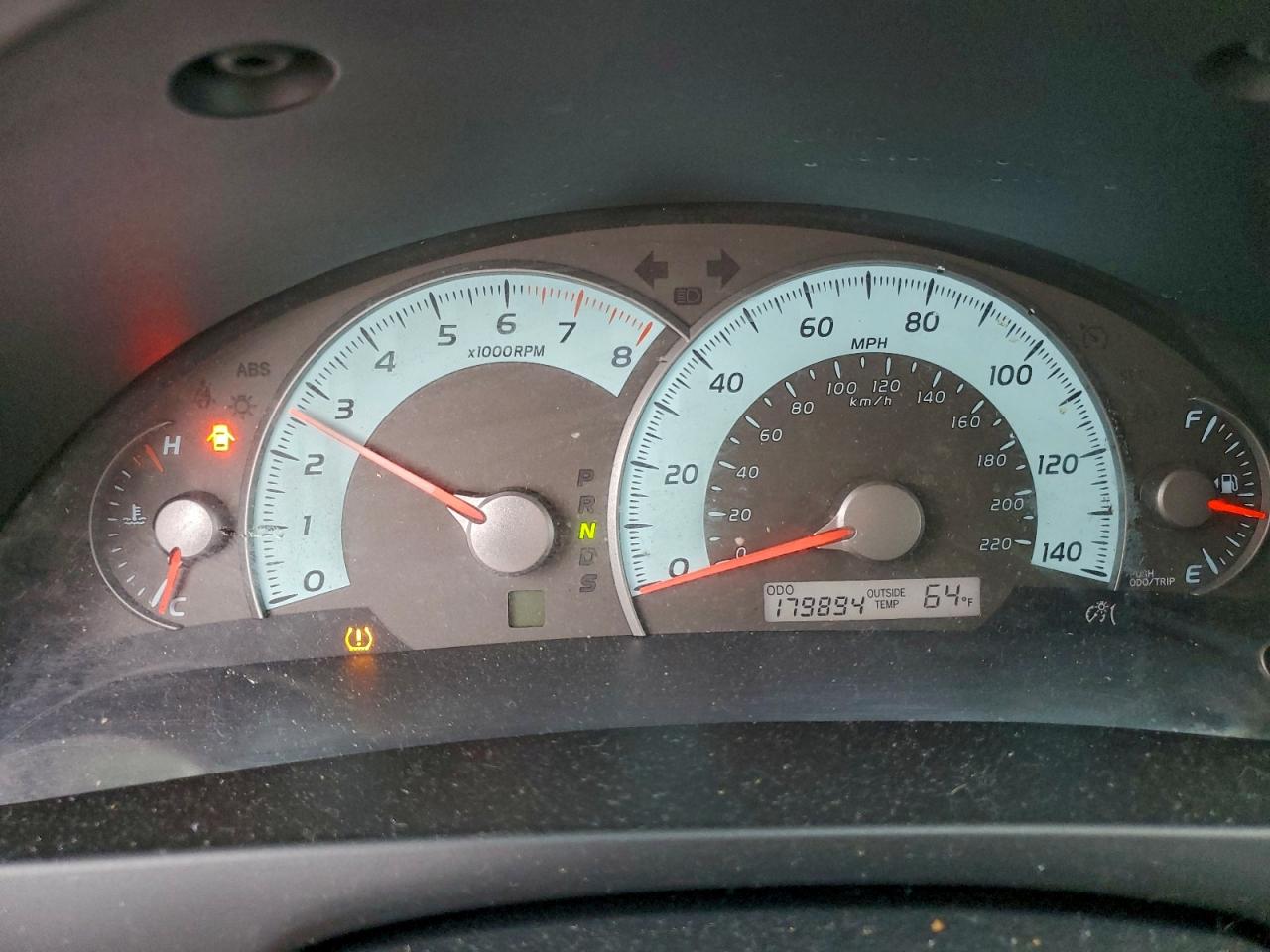 2010 TOYOTA CAMRY BASE photo 9