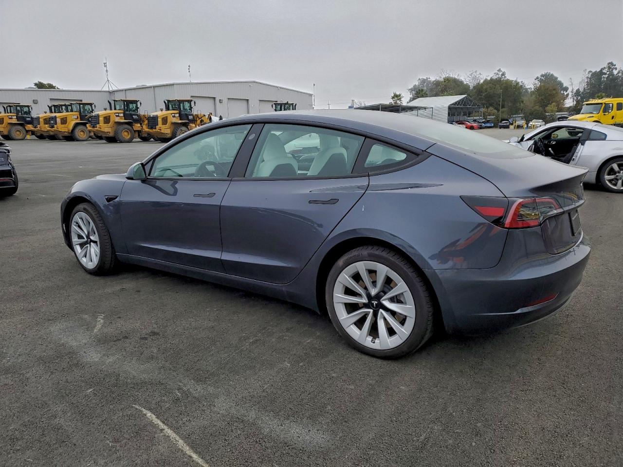 2023 TESLA MODEL 3 photo 2