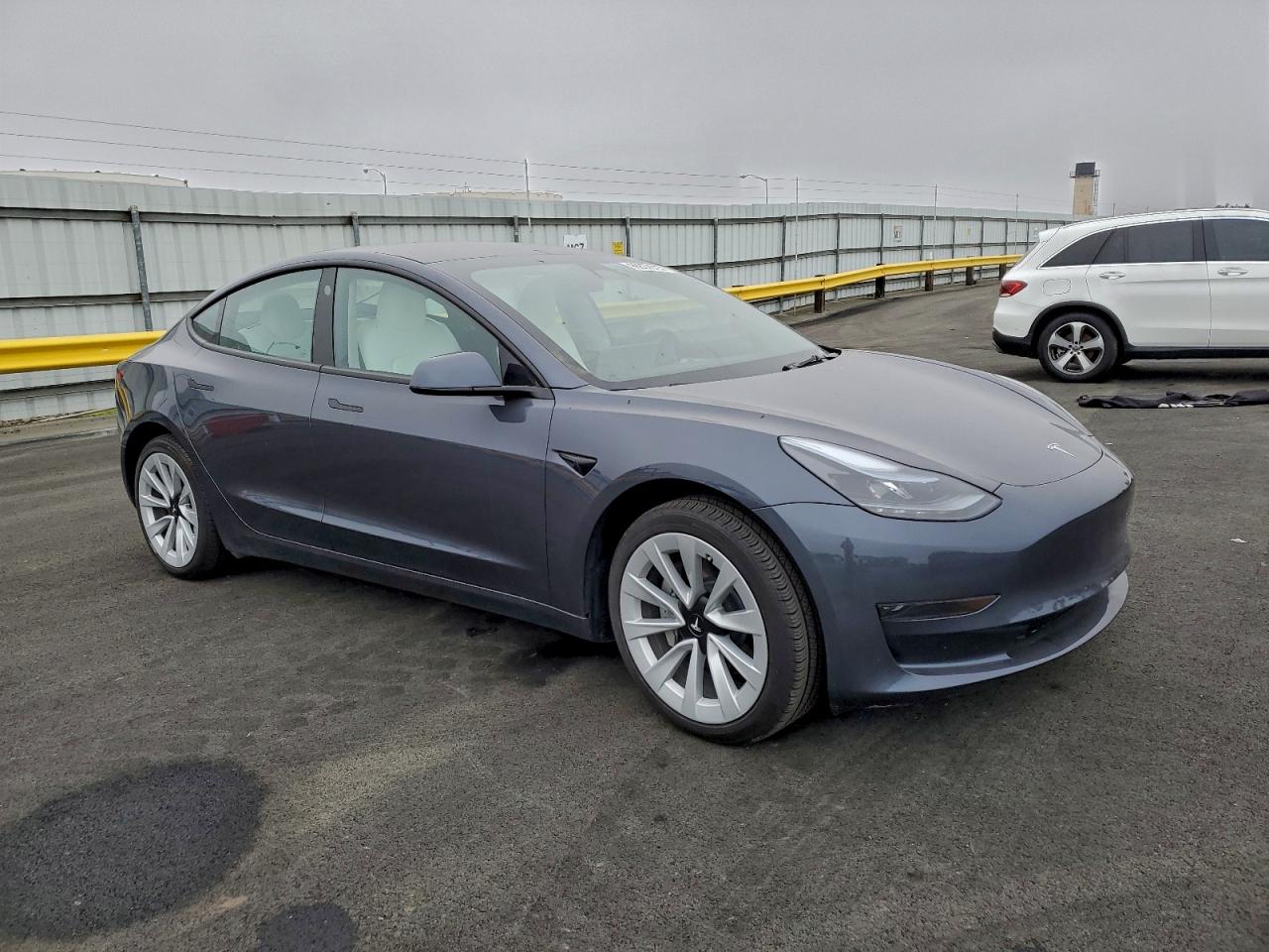 2023 TESLA MODEL 3 photo 4