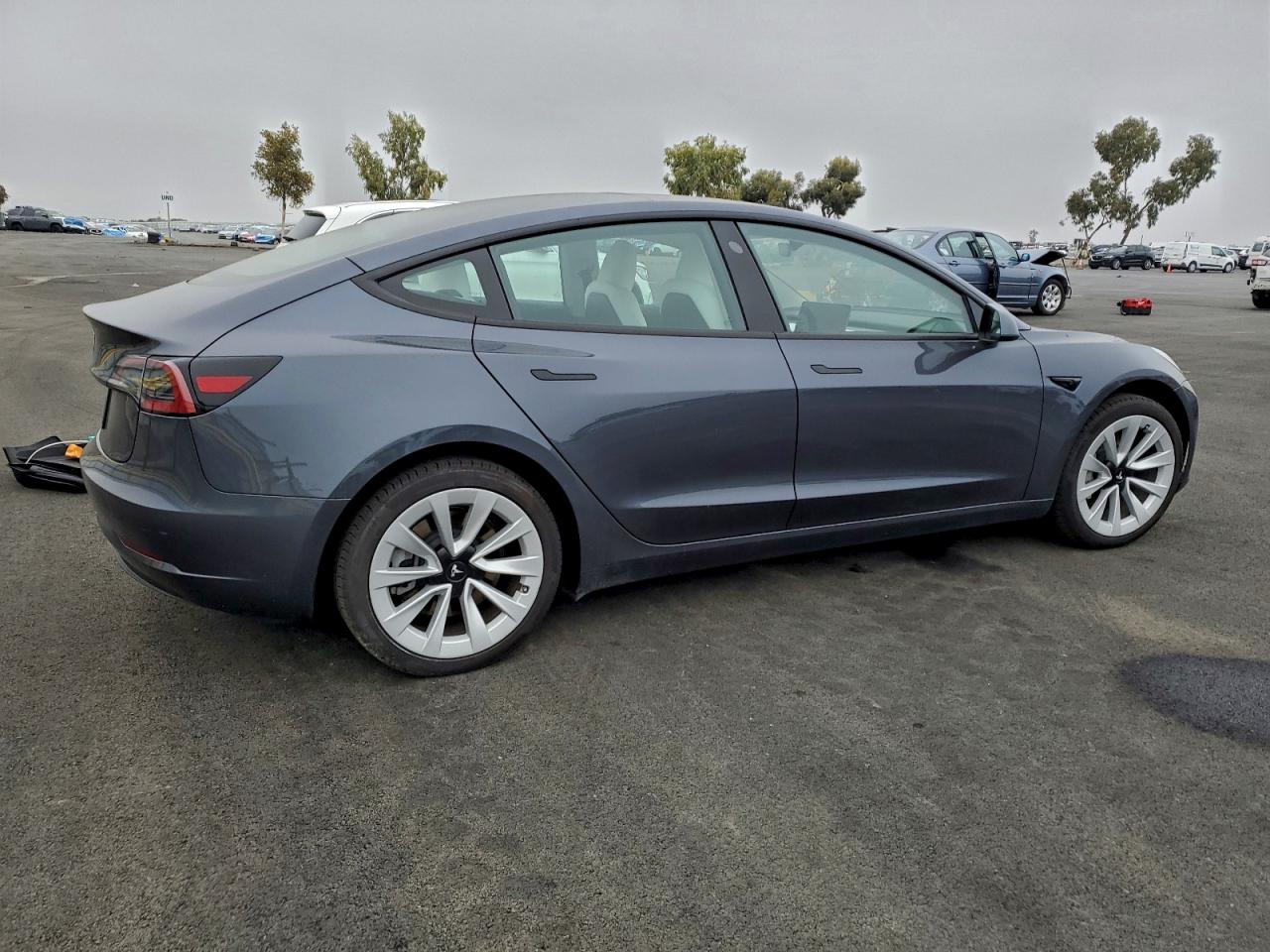2023 TESLA MODEL 3 photo 3