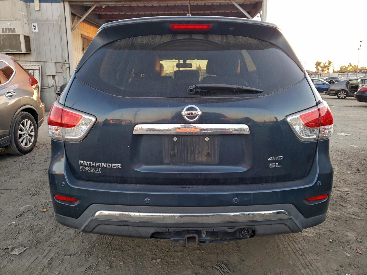 2013 NISSAN PATHFINDER S photo 6