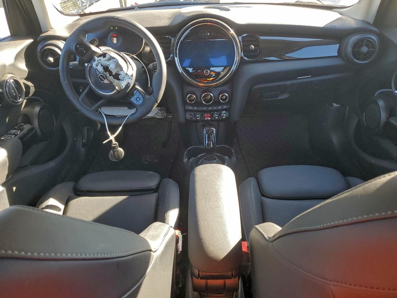 2023 MINI COOPER S photo 8
