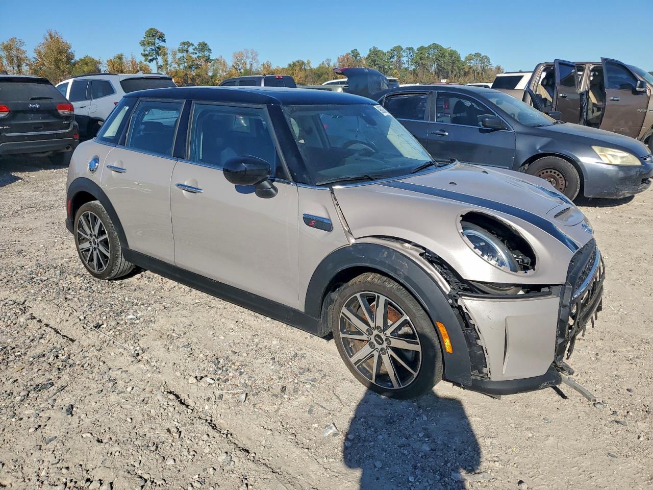 2023 MINI COOPER S photo 4