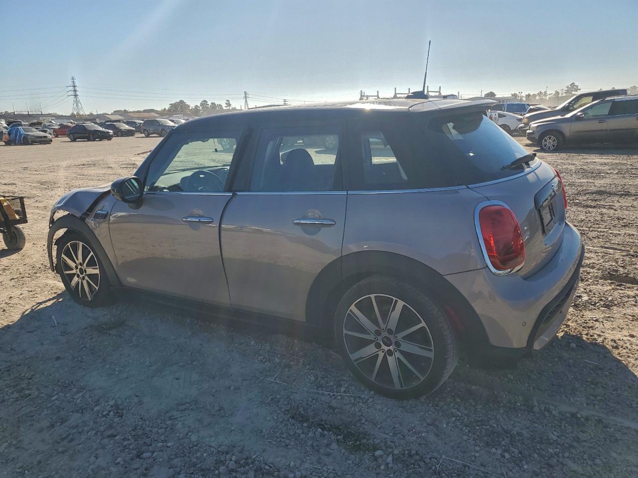 2023 MINI COOPER S photo 2