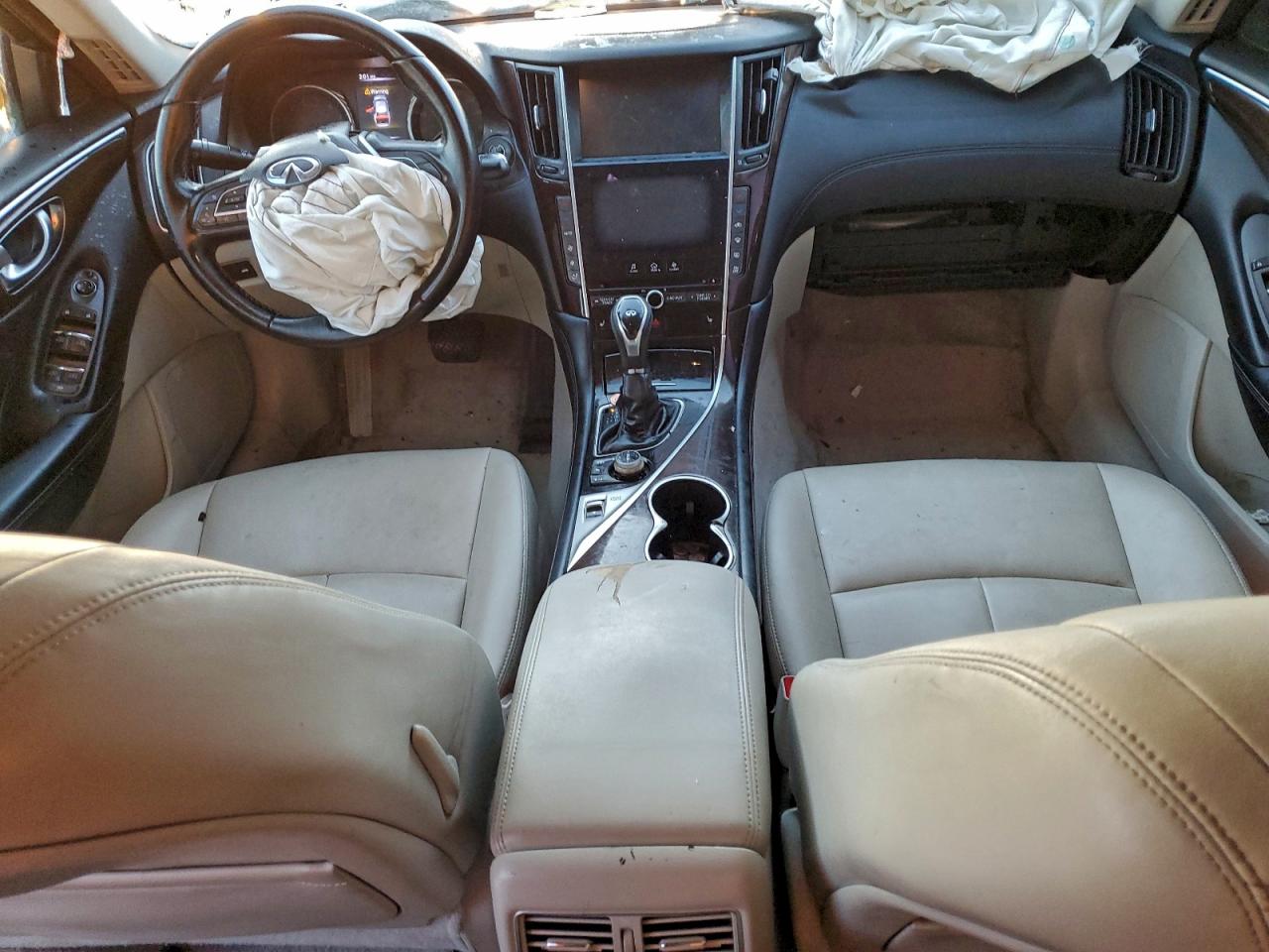 2018 INFINITI Q50 LUXE photo 8