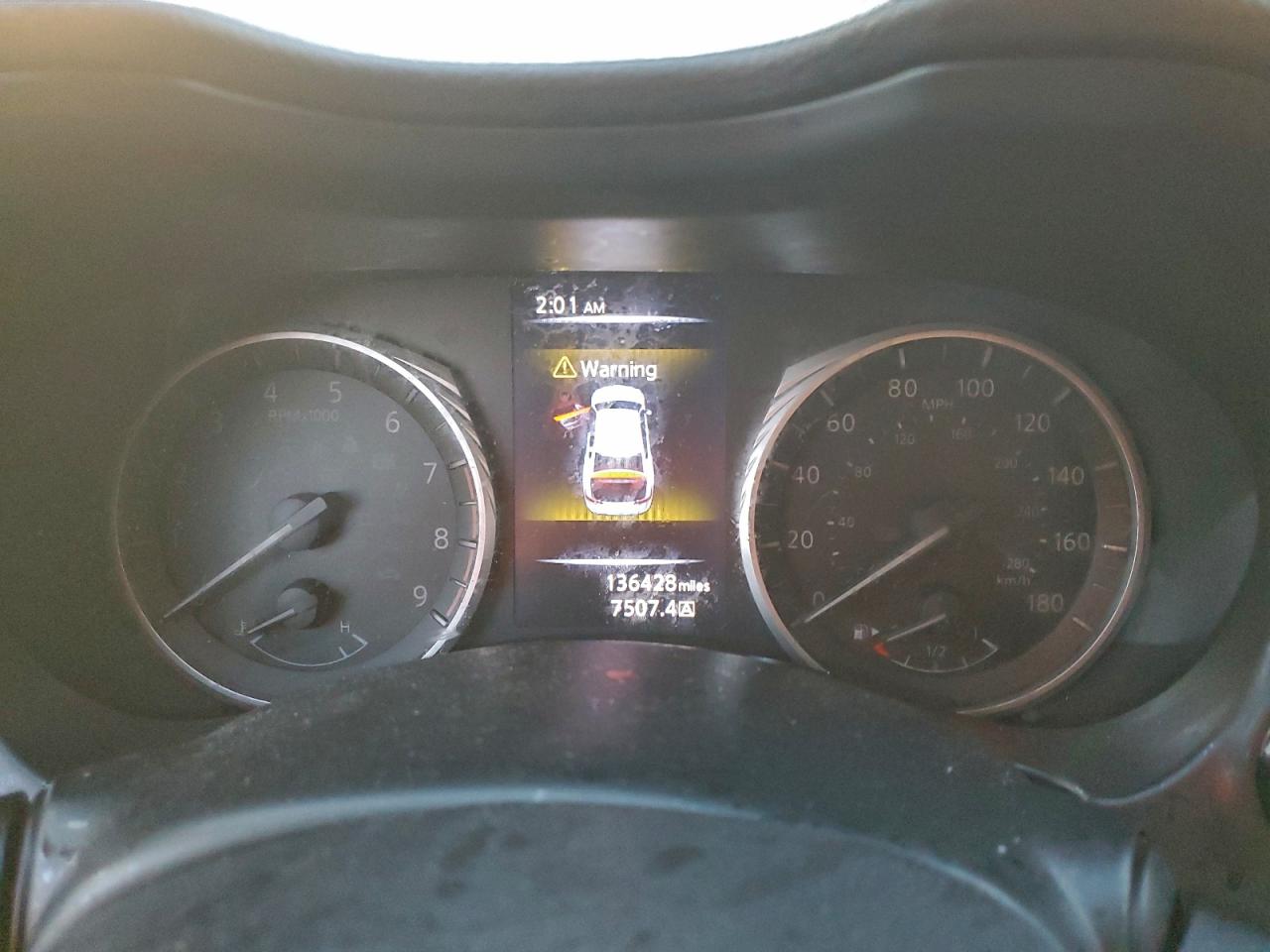 2018 INFINITI Q50 LUXE photo 9