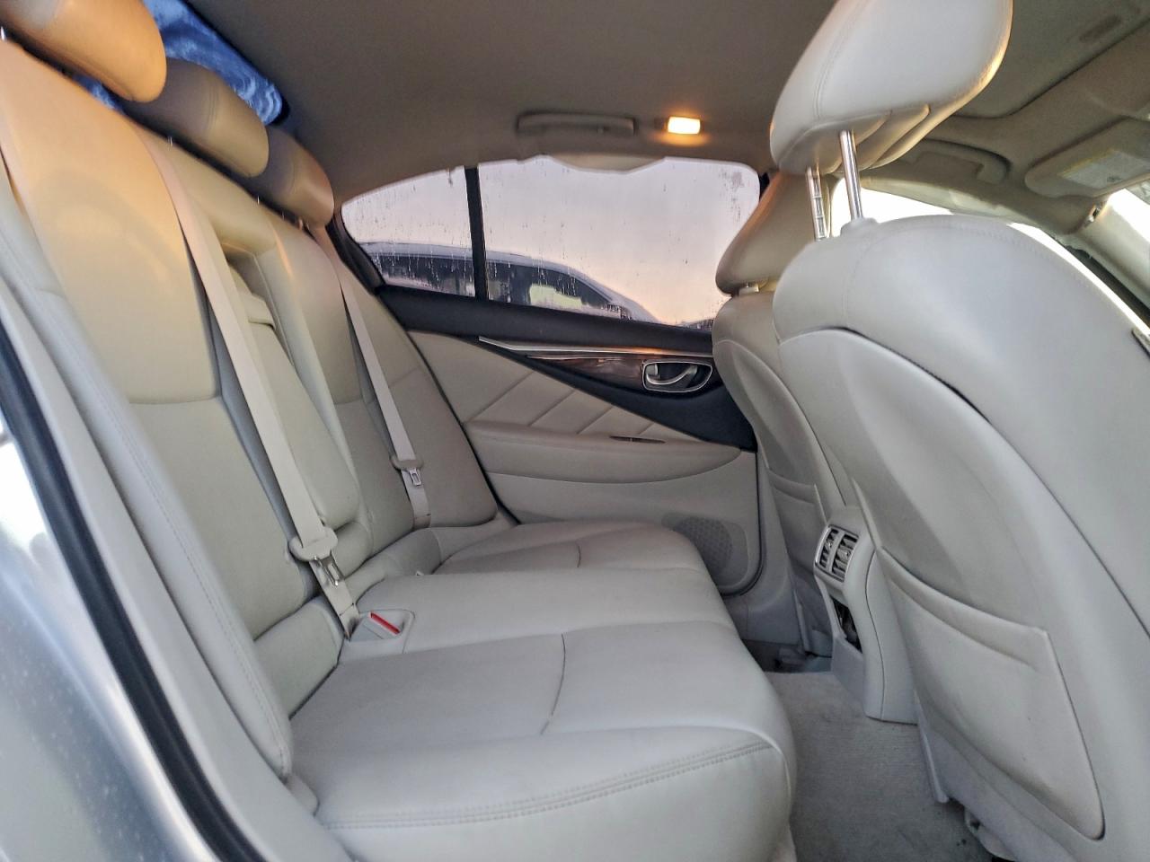 2018 INFINITI Q50 LUXE photo 10