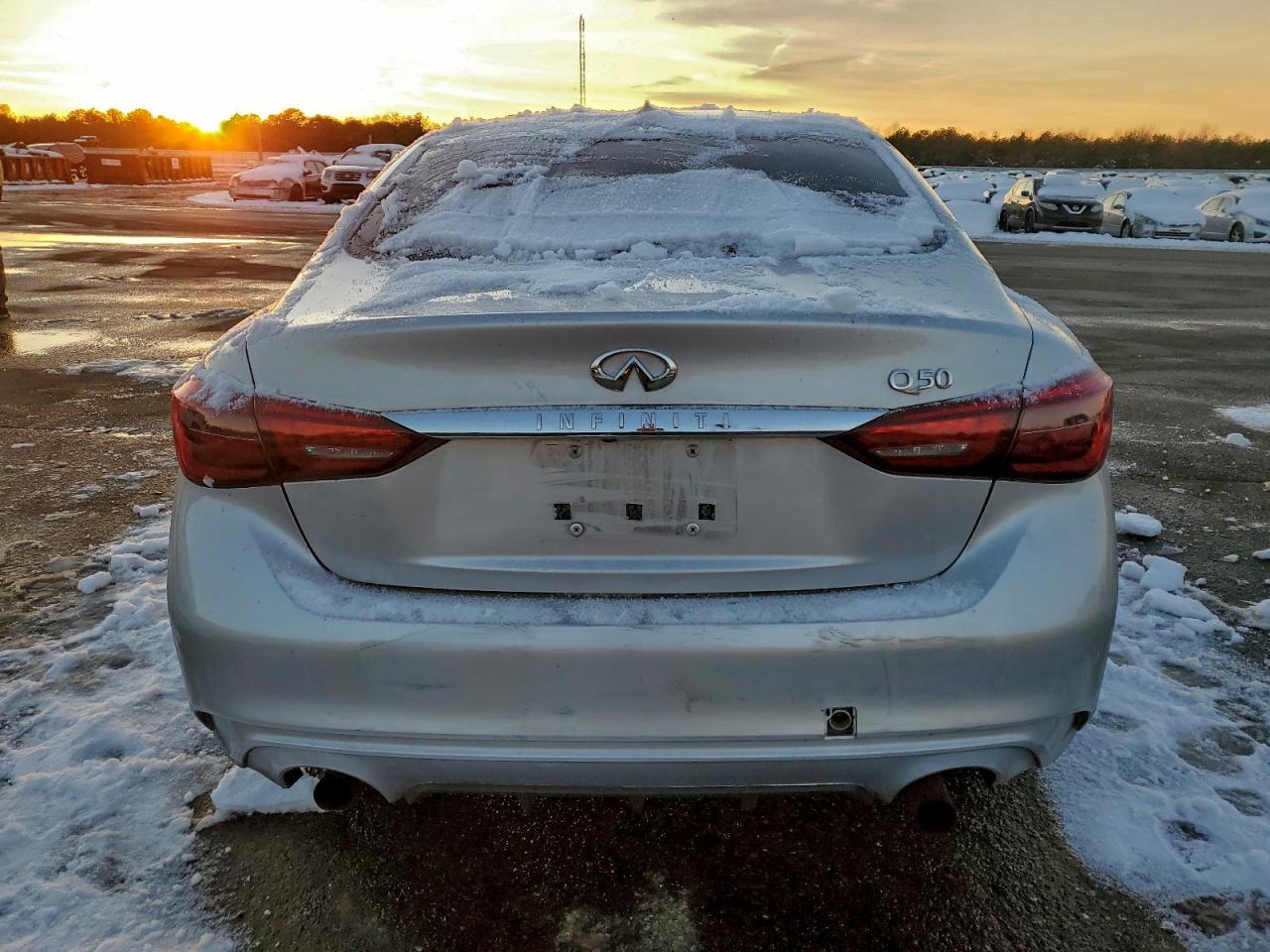2018 INFINITI Q50 LUXE photo 6
