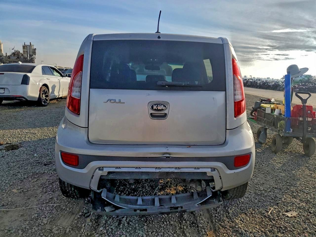 2013 KIA SOUL + photo 6