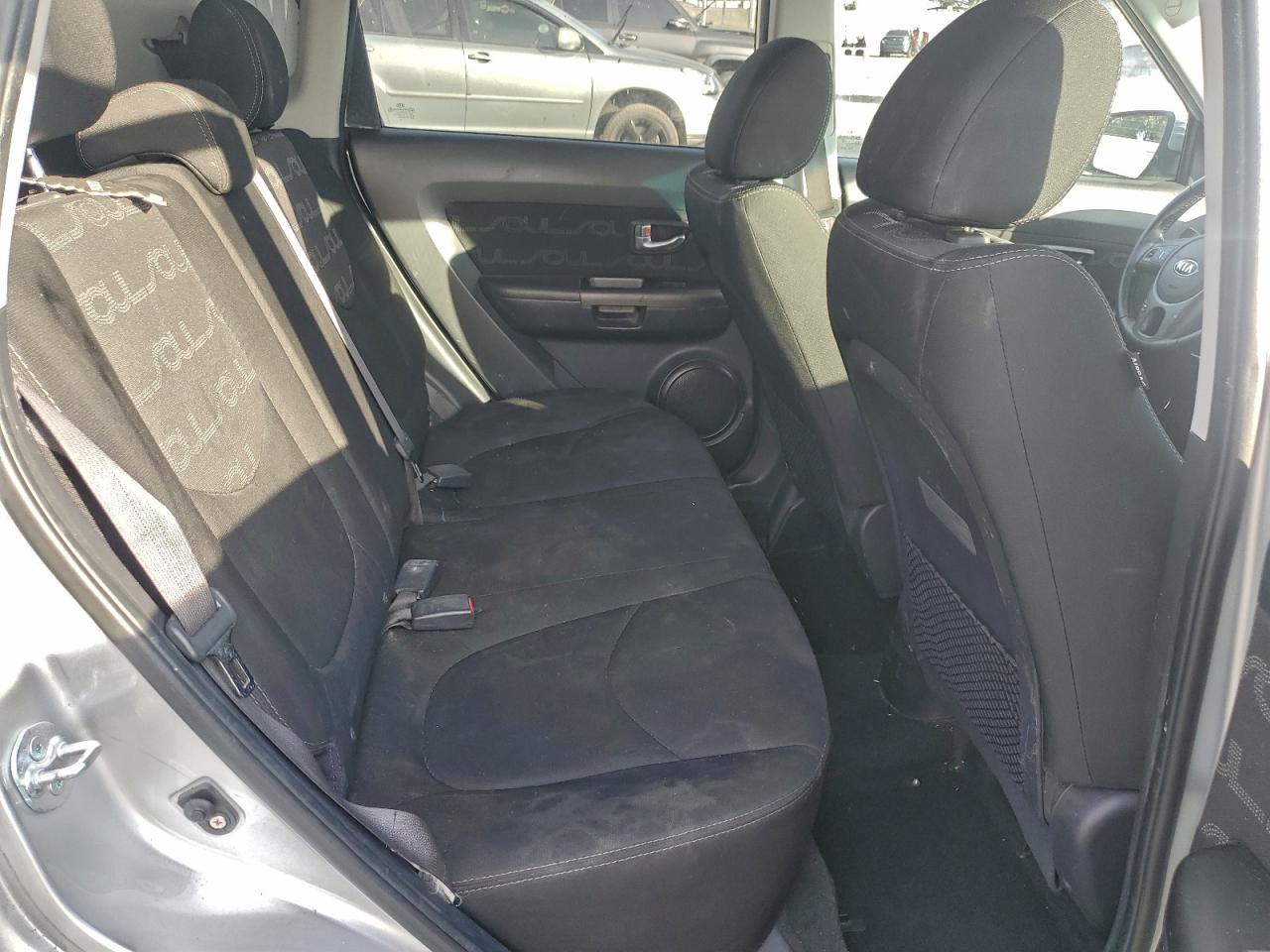 2013 KIA SOUL + photo 10