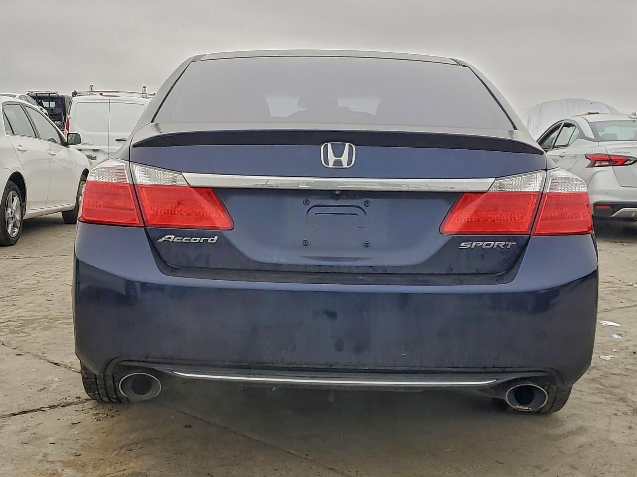 2013 HONDA ACCORD photo 6