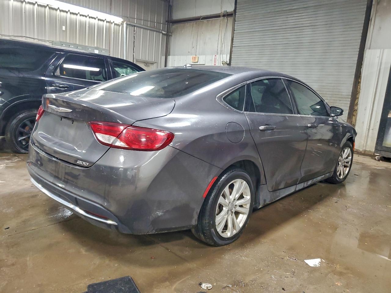 2016 CHRYSLER 200 LIMITED photo 3