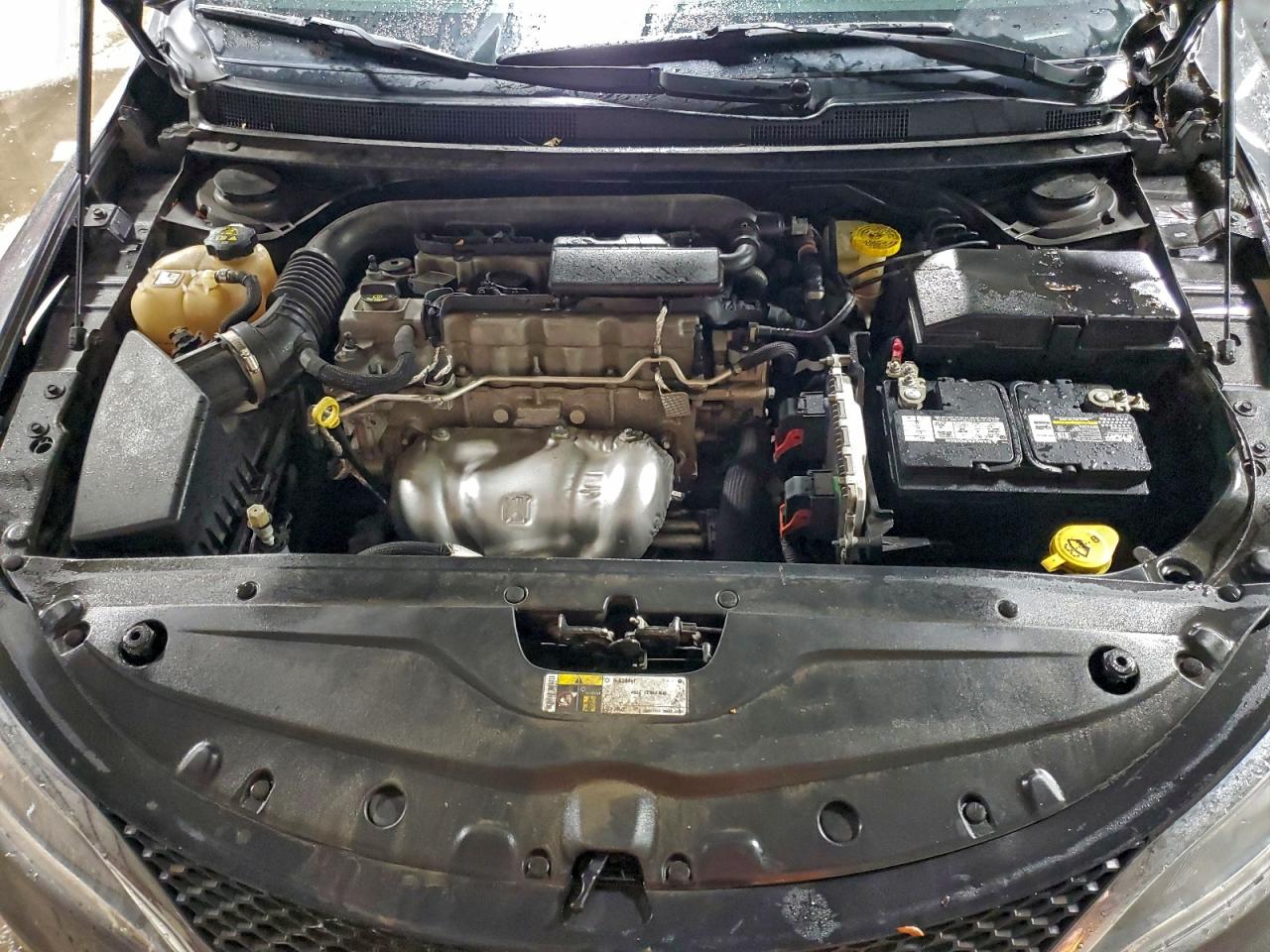 2016 CHRYSLER 200 LIMITED photo 11