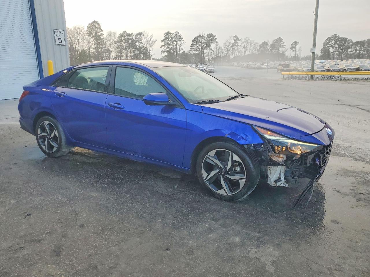 2023 HYUNDAI ELANTRA SEL photo 4