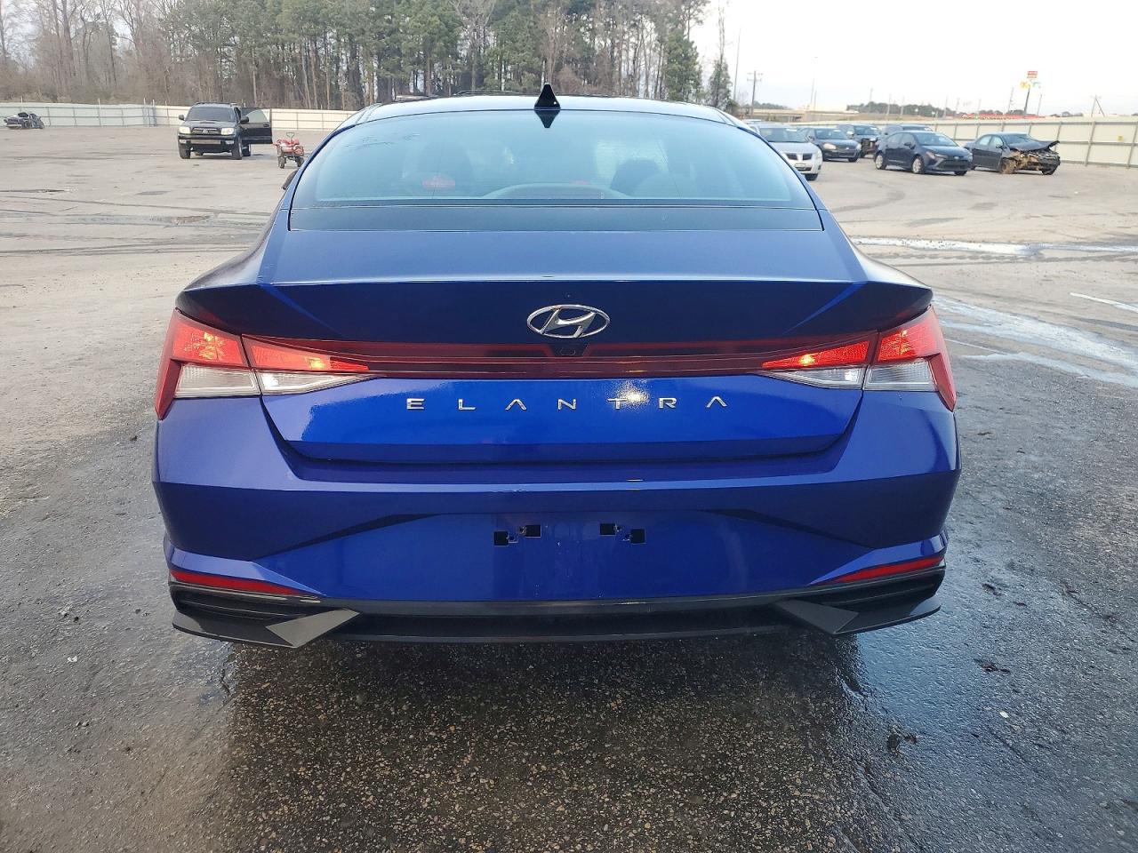 2023 HYUNDAI ELANTRA SEL photo 6