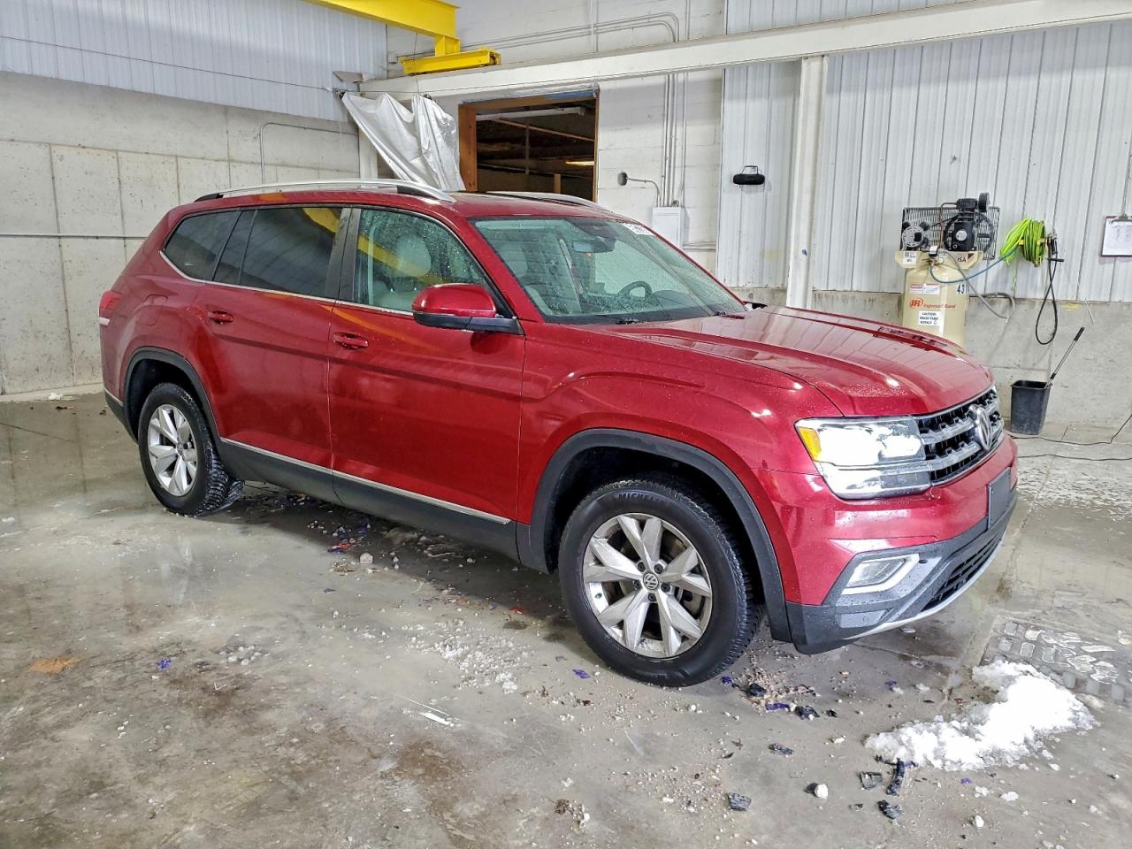 2018 VOLKSWAGEN ATLAS SEL photo 4