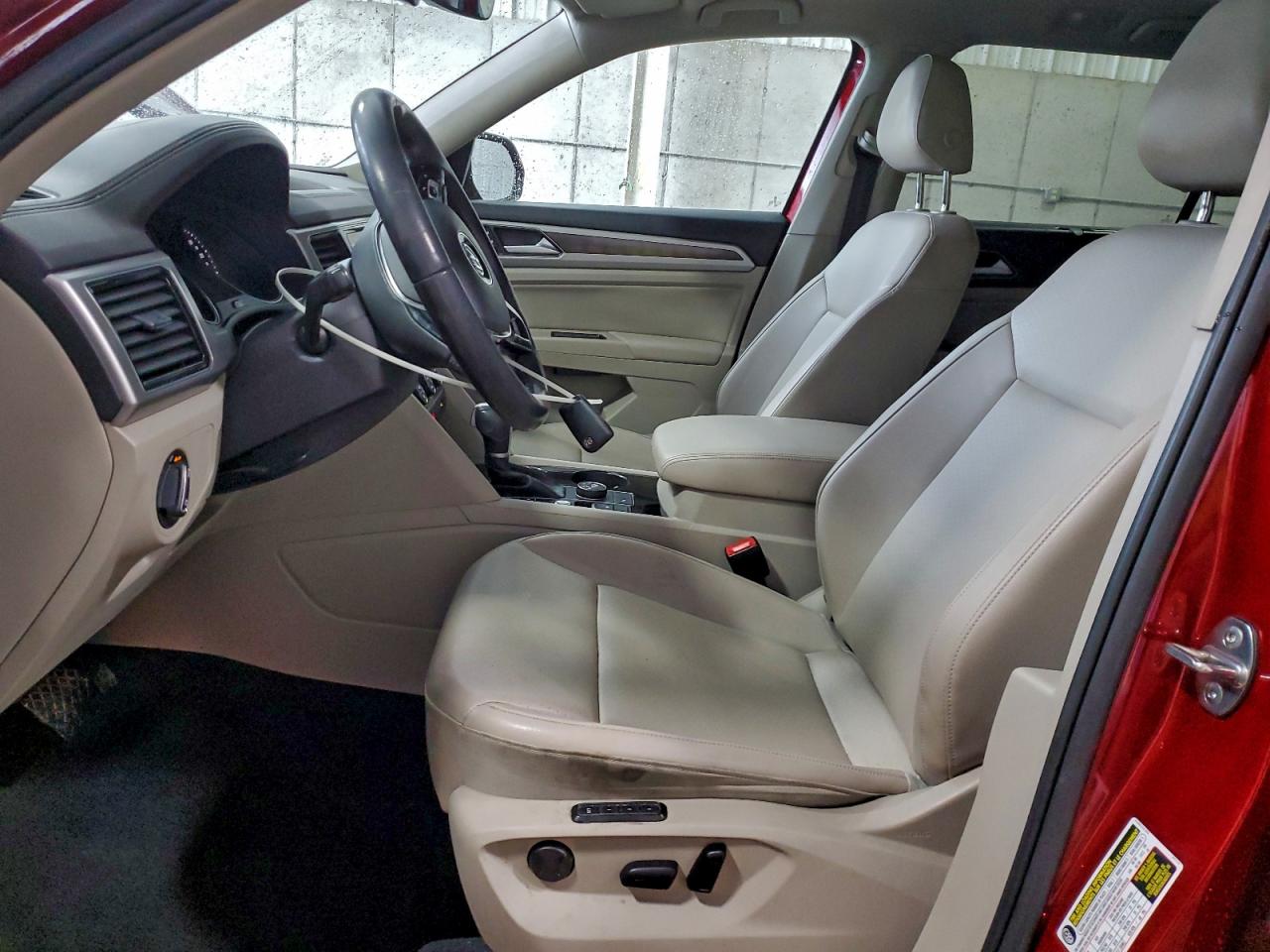 2018 VOLKSWAGEN ATLAS SEL photo 7