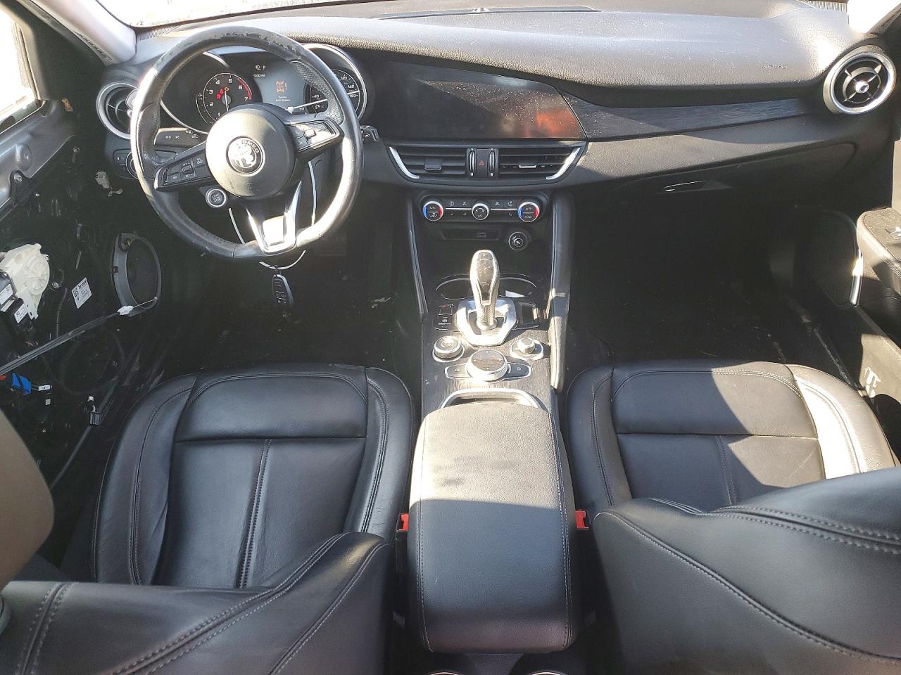 2020 ALFA ROMEO GIULIA photo 8