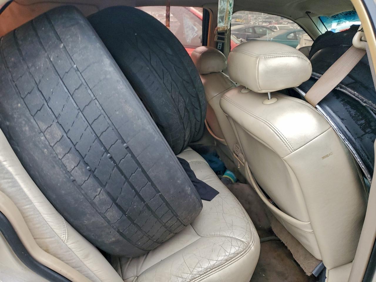 2000 LINCOLN TOWN CAR CARTIER photo 10