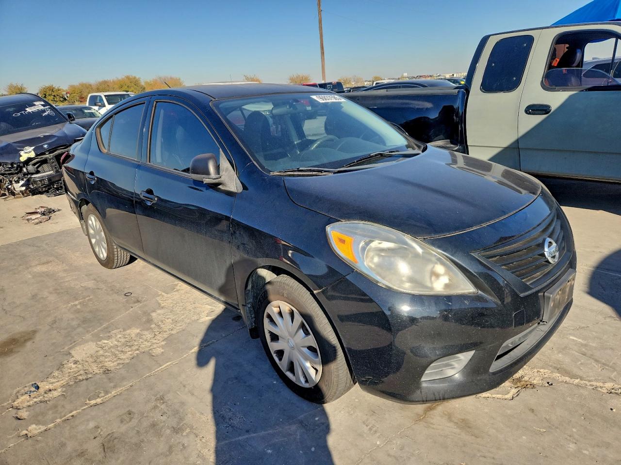 2012 NISSAN VERSA S photo 4