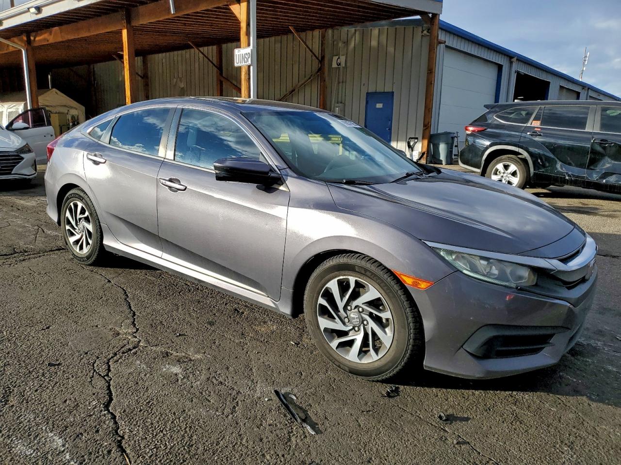 2017 HONDA CIVIC EX photo 4