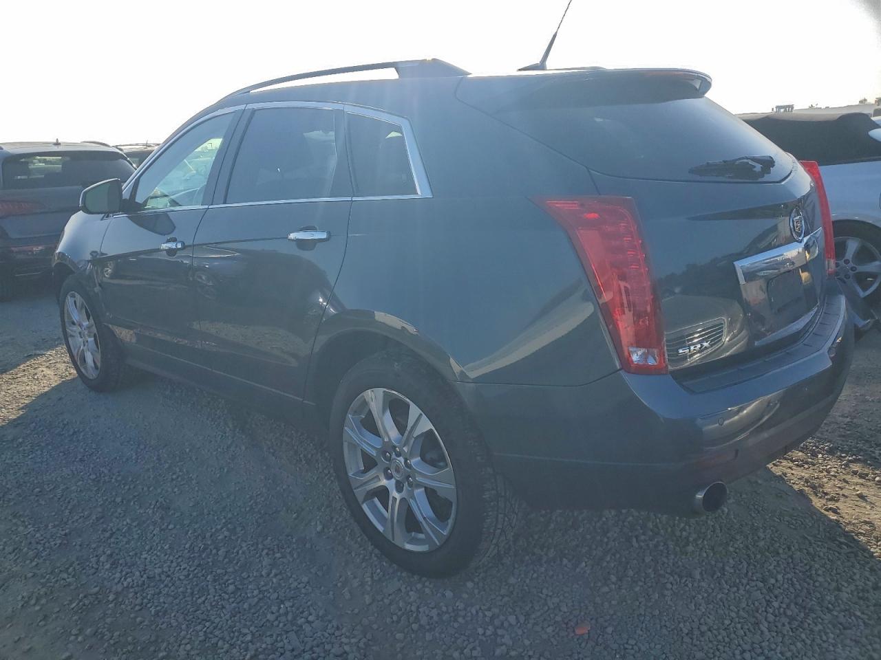 2013 CADILLAC SRX PERFORMANCE COLLECTION photo 2