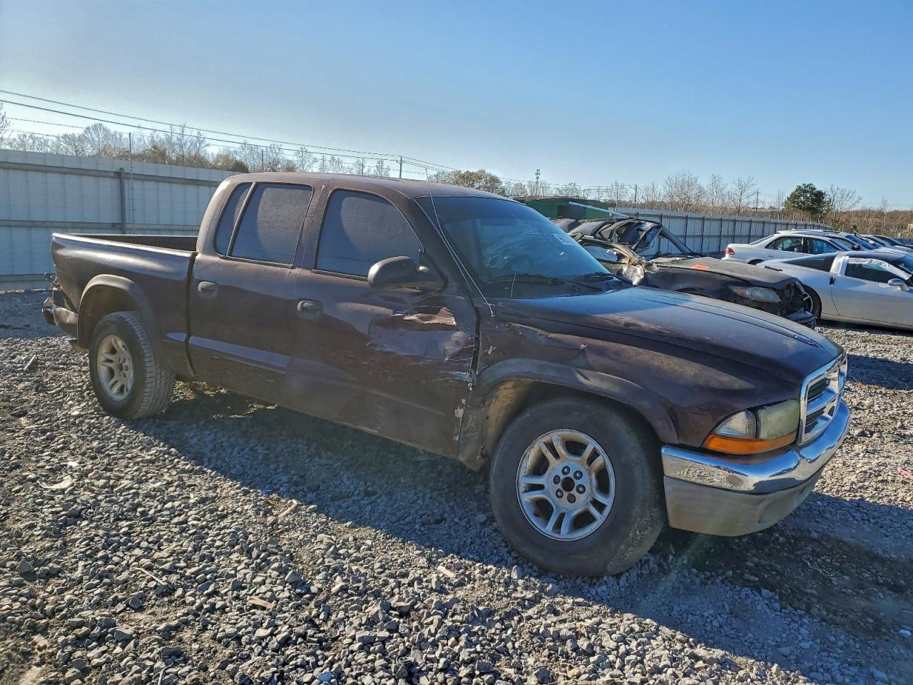 2004 DODGE DAKOTA QUAD SLT photo 4