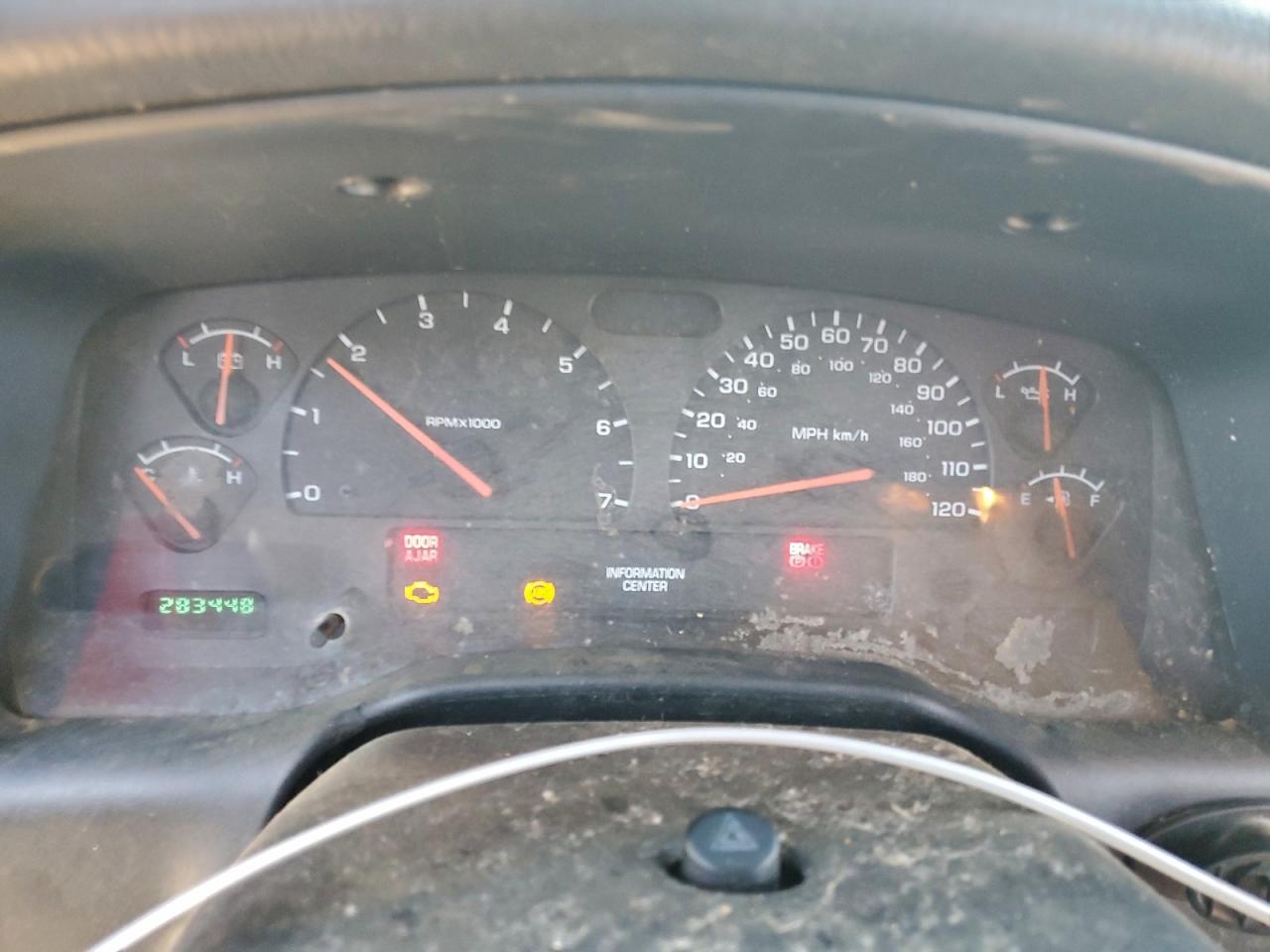 2004 DODGE DAKOTA QUAD SLT photo 9
