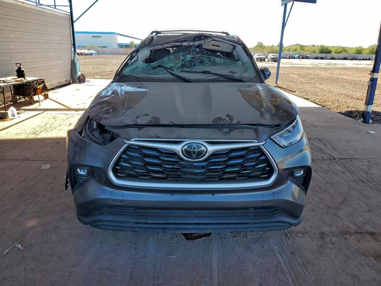 2020 TOYOTA HIGHLANDER XLE photo 5