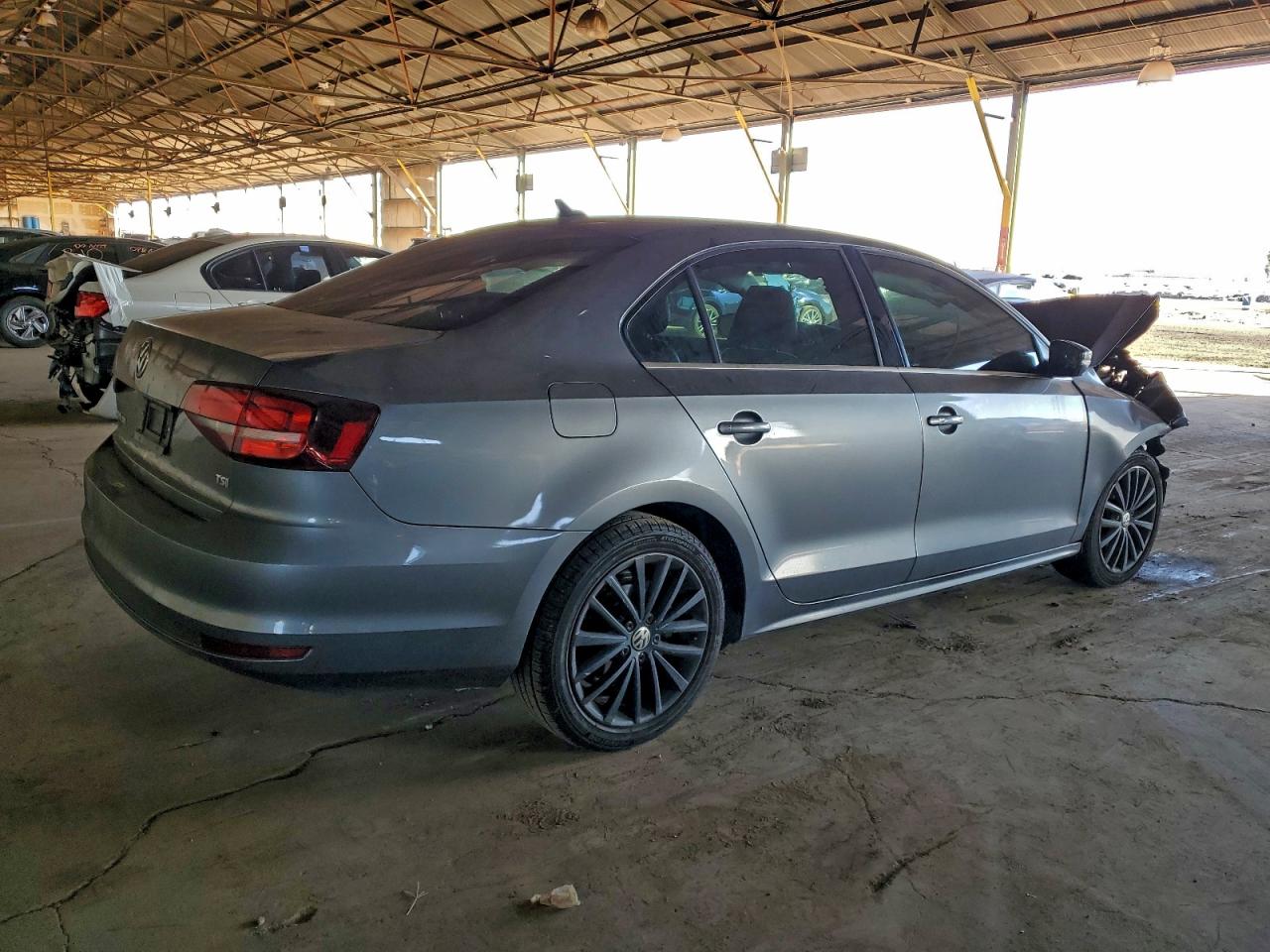 2016 VOLKSWAGEN JETTA SEL photo 3