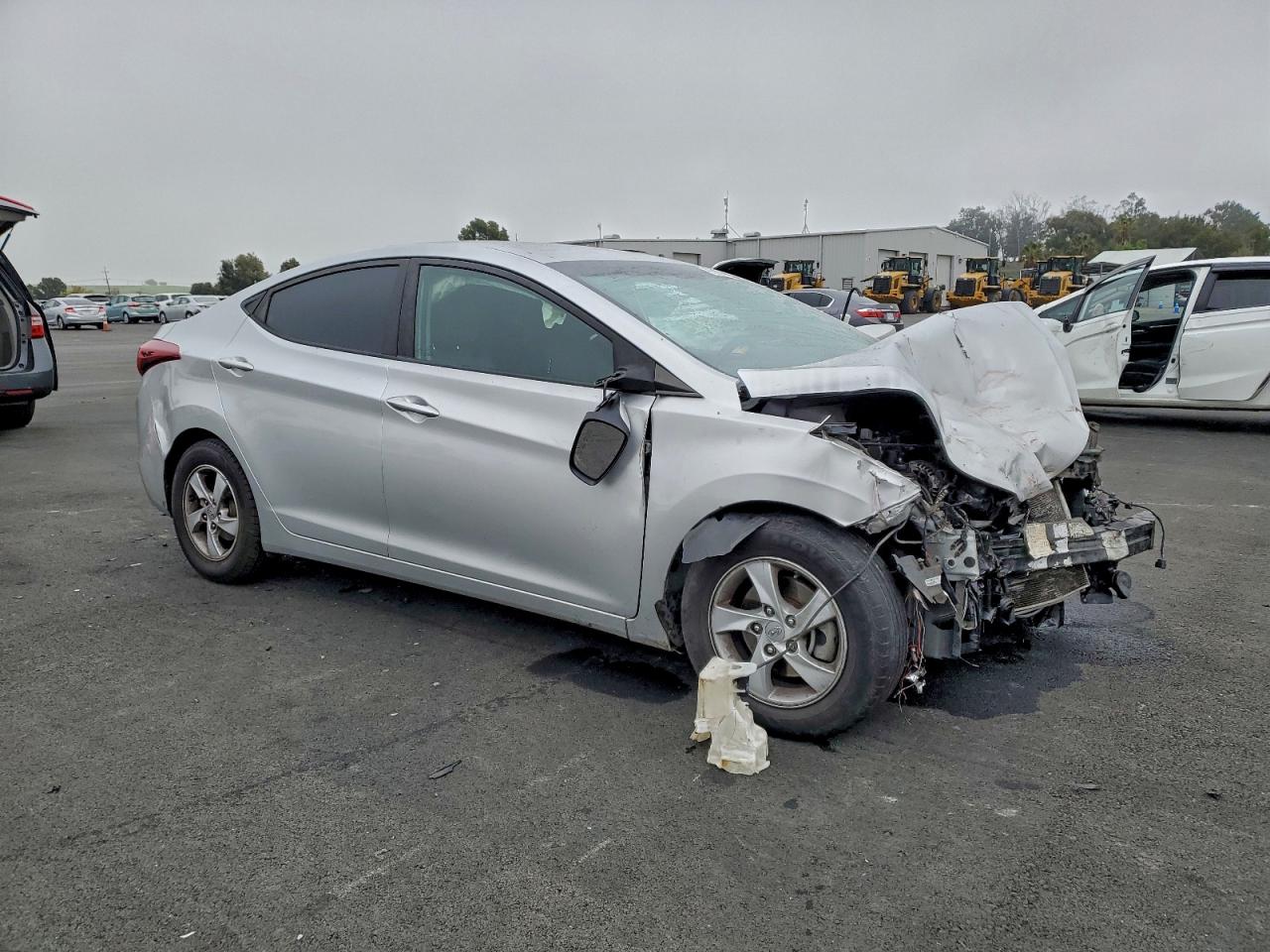 2015 HYUNDAI ELANTRA SE photo 4