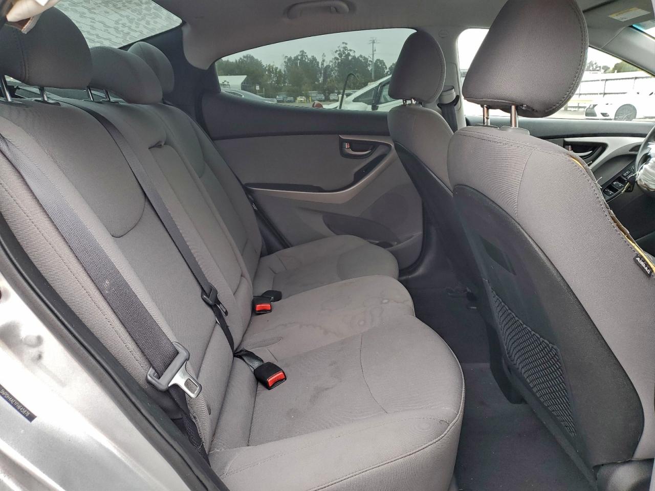 2015 HYUNDAI ELANTRA SE photo 10