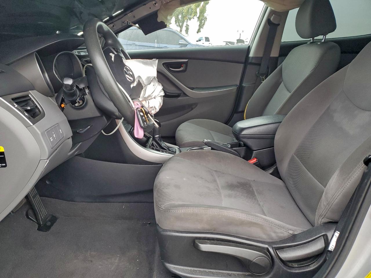 2015 HYUNDAI ELANTRA SE photo 7