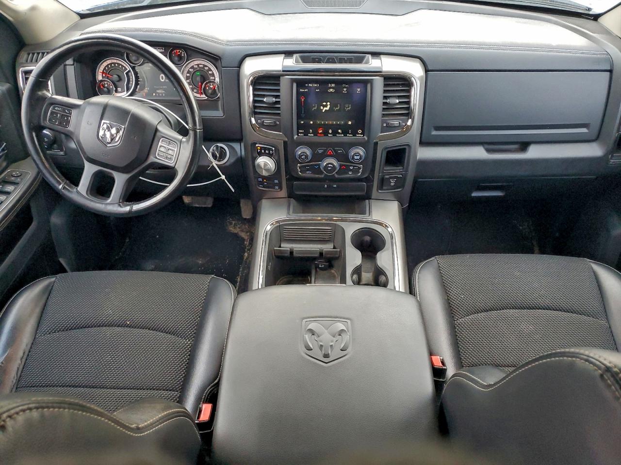 2018 RAM 1500 SPORT photo 15