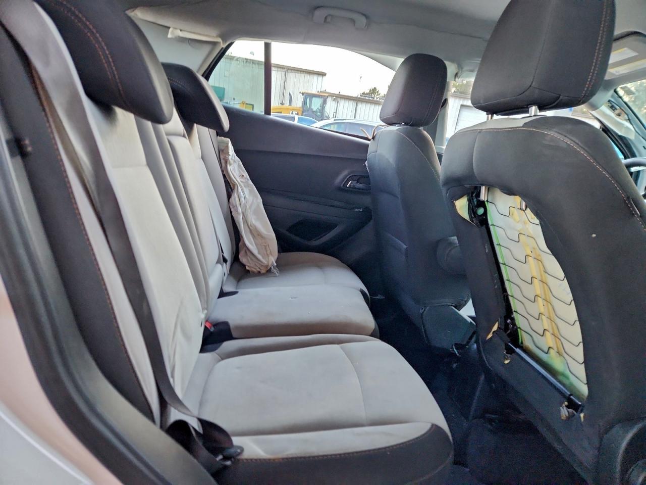 2020 CHEVROLET TRAX LS photo 11