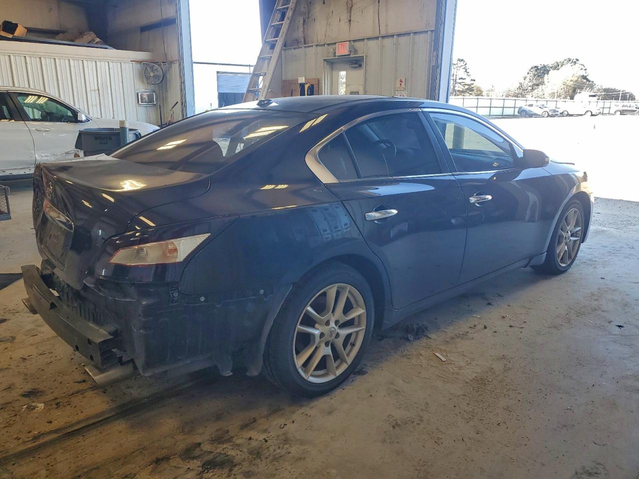 2011 NISSAN MAXIMA S photo 3