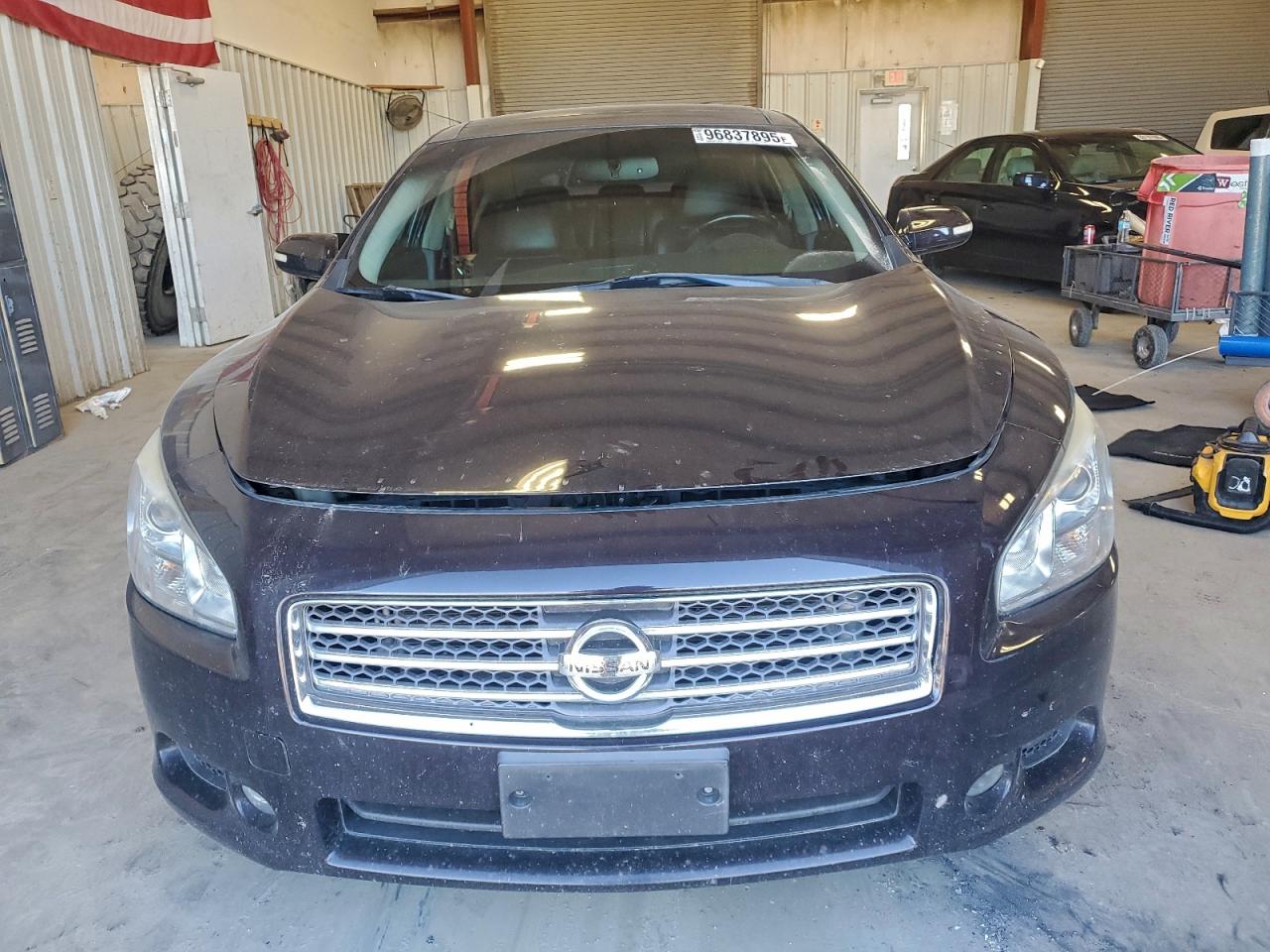 2011 NISSAN MAXIMA S photo 5