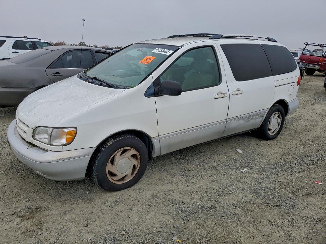 2000 TOYOTA SIENNA