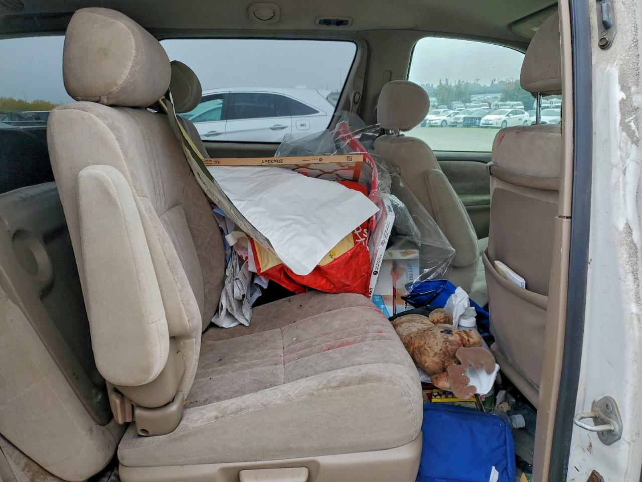 2000 TOYOTA SIENNA LE photo 11